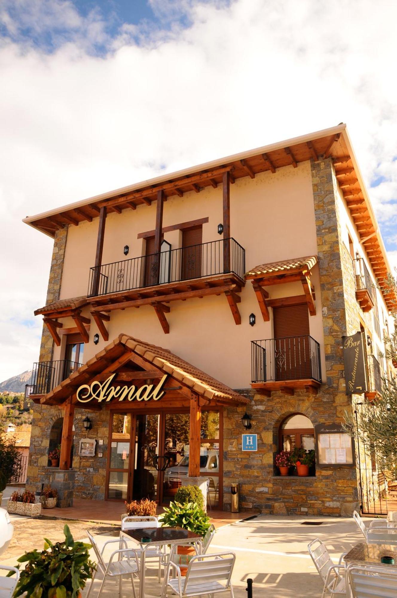 Hotel Arnal Escalona المظهر الخارجي الصورة